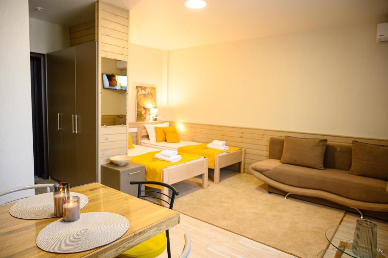 Space Apart Hotel Lutsʼk Esterno foto